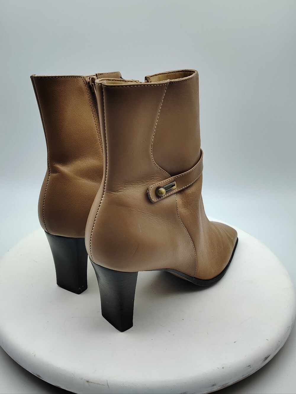 Women's Leather Tan Ankle Boot with Mid Heel Size 7.5 - Picture 9 of 15